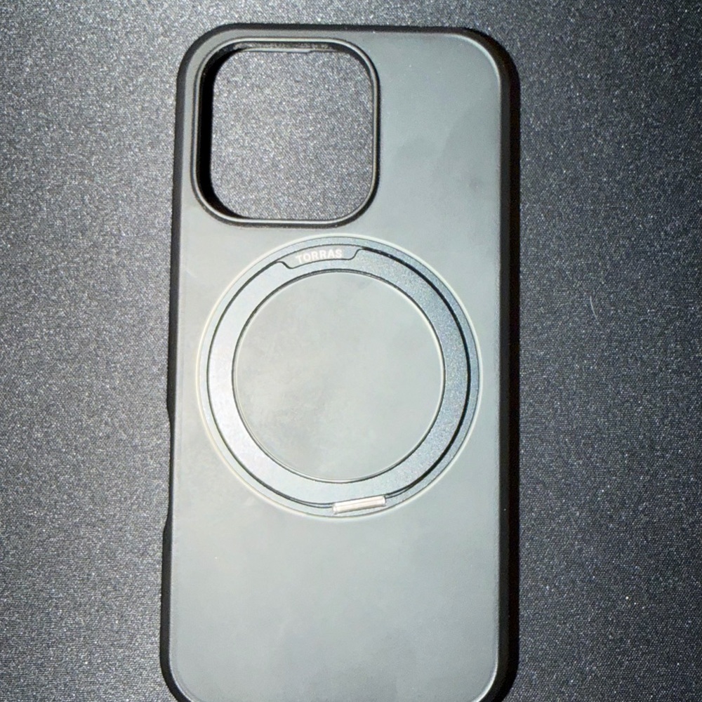 Torras Black Phone Case with MagSafe